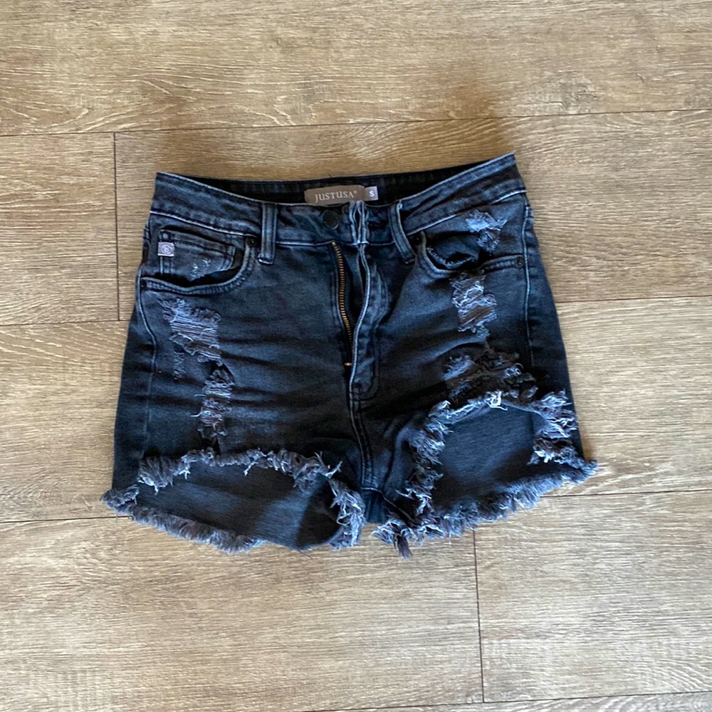 Black denim shorts. Gently worn. Size Small